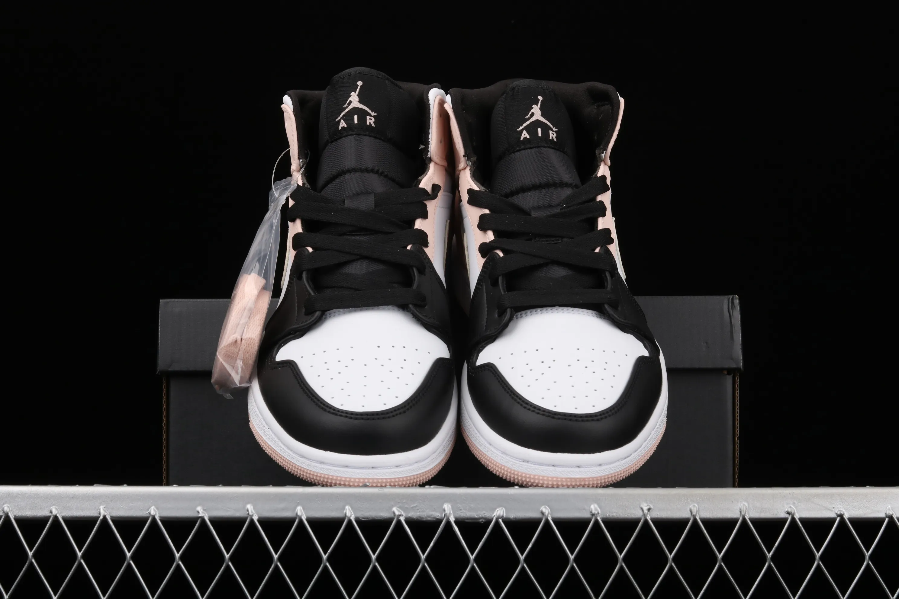 All categories Air Jordan Jordan series basketball shoes Air Jordan 1 Mid Air Jordan 1 Mid SE "Game Royal" AJ1 Joe 1 Black Pink China 554724-133
